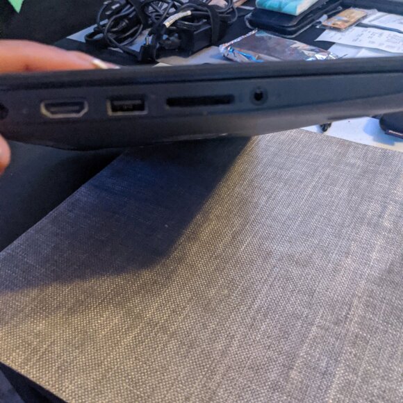 HP Chromebook Laptop (refurbished) - Picture 5 of 7